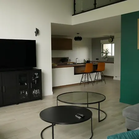 A 100m Du Virage D'arnage- Circuit Des 24h Du Mans - 6 Personnes *