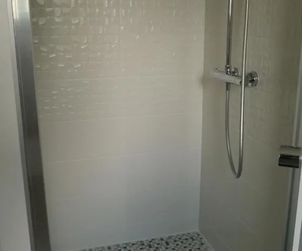 à 100m Du Virage D'arnage- Circuit Des 24h Du Mans - 6 Personnes * Arnage