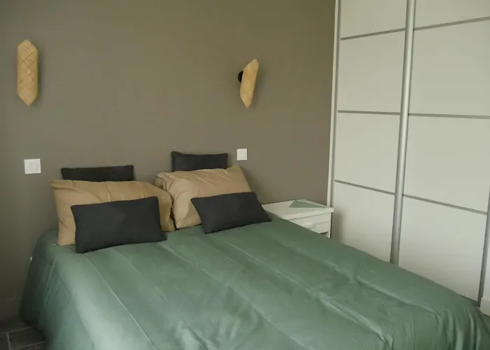 à 100m Du Virage D'arnage- Circuit Des 24h Du Mans - 6 Personnes Arnage